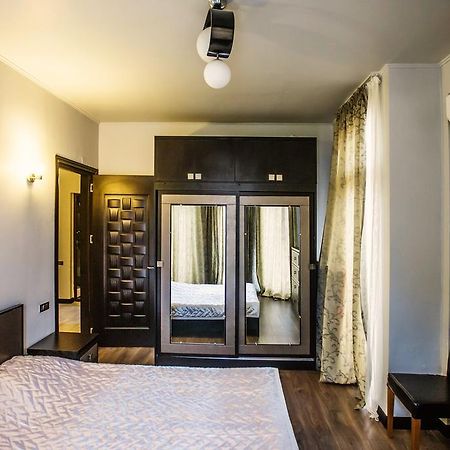 Voyage Flats Apartment Batumi Exterior photo