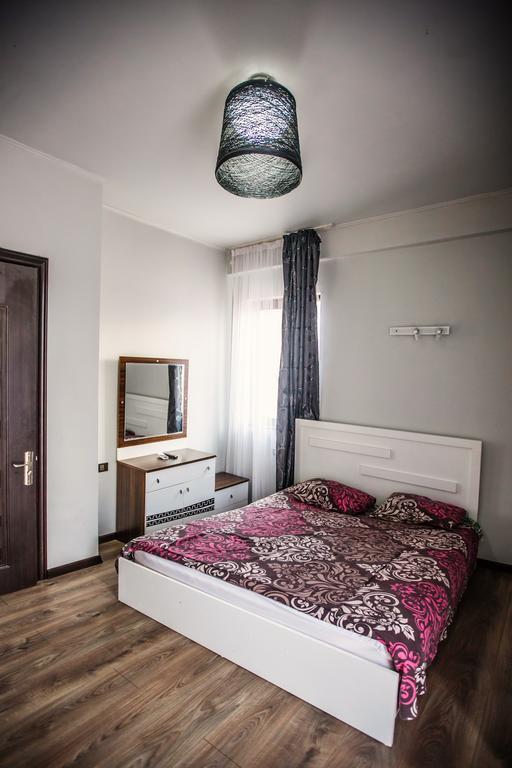 Voyage Flats Apartment Batumi Exterior photo
