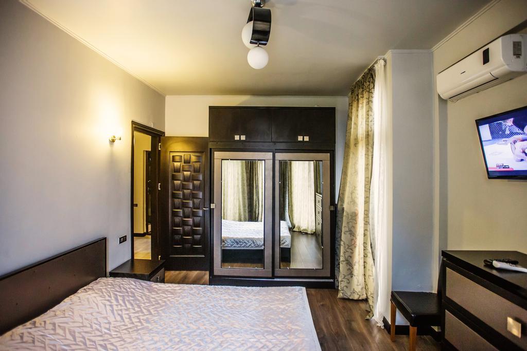 Voyage Flats Apartment Batumi Exterior photo